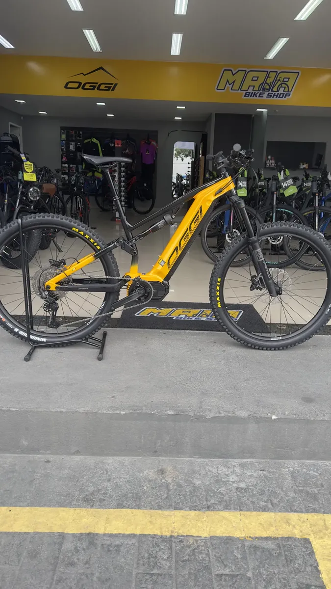 Canote retrátil dropper post X-Fusion 30.9mm e selim Selle Italia da Oggi Razzo T-130